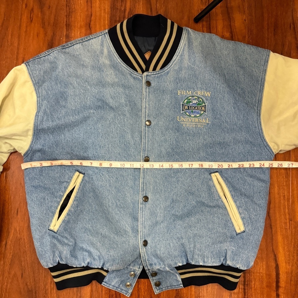 Universal Studios Vintage Film Crew On Location Denim Varsity Size XL - Picture 8 of 10